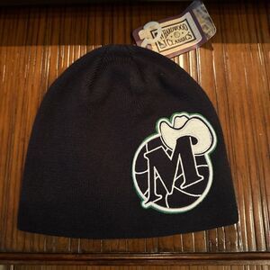 NBA Dallas Maveriecks 80s LOGO Knit Beanie Hat Hardwood Classics Blue NEW NWT